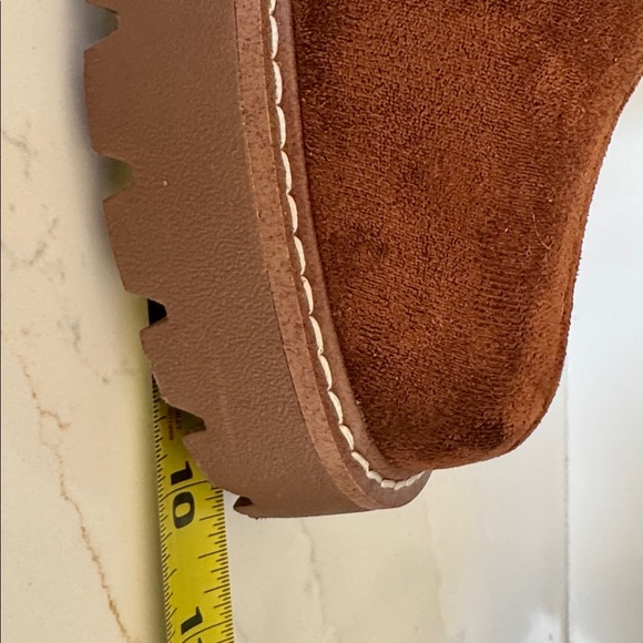 Steve Madden Tan Suede Mules - Picture 8 of 8